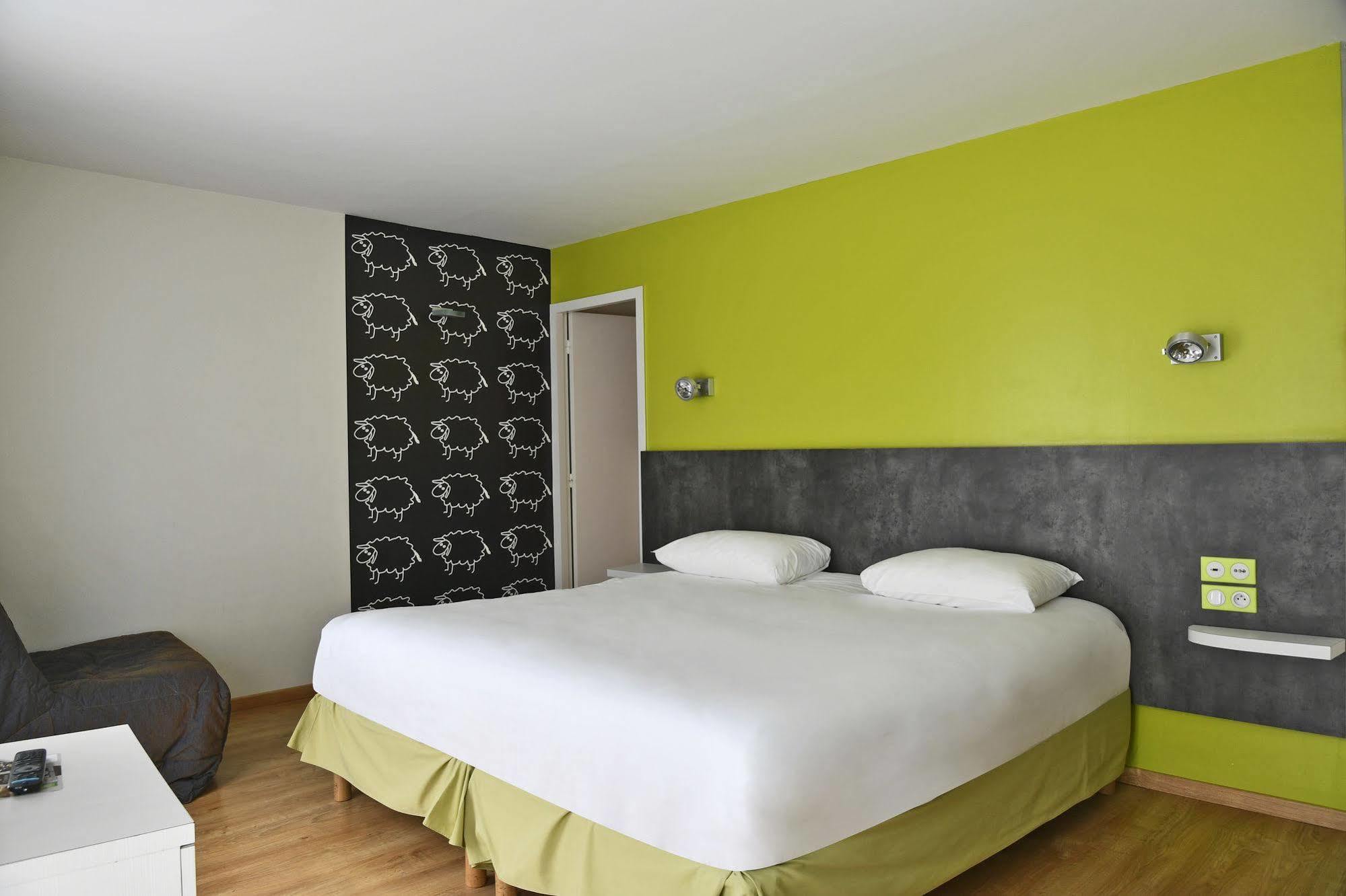 Ibis Styles Amiens Cathedrale Hotel Exterior photo